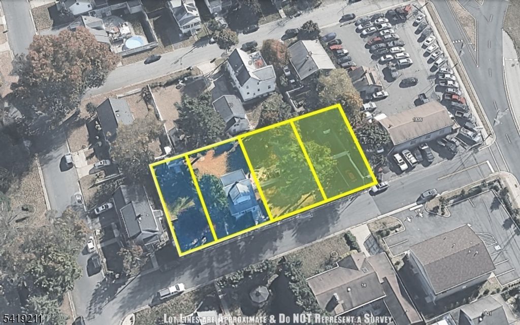 Image 2 of property listing at 15 N River View Ave, Edison Twp., NJ 08817