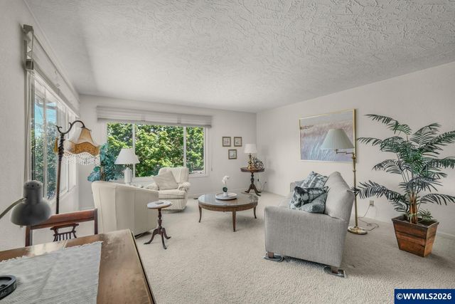 4820 Jones Rd SE, Salem, OR 97302