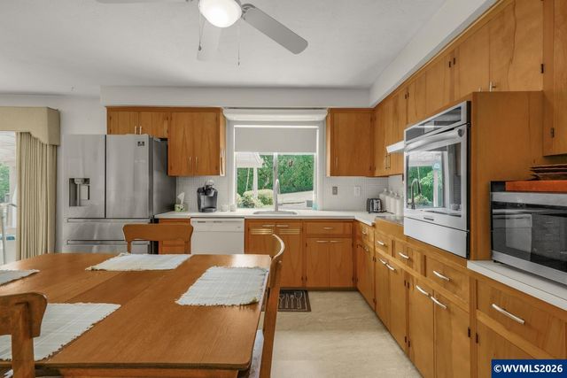 4820 Jones Rd SE, Salem, OR 97302