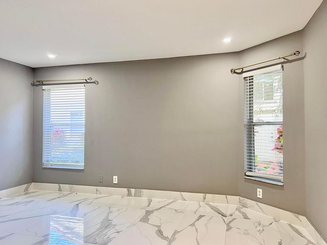 7608 Pinewalk Drive 127, Margate, FL 33063