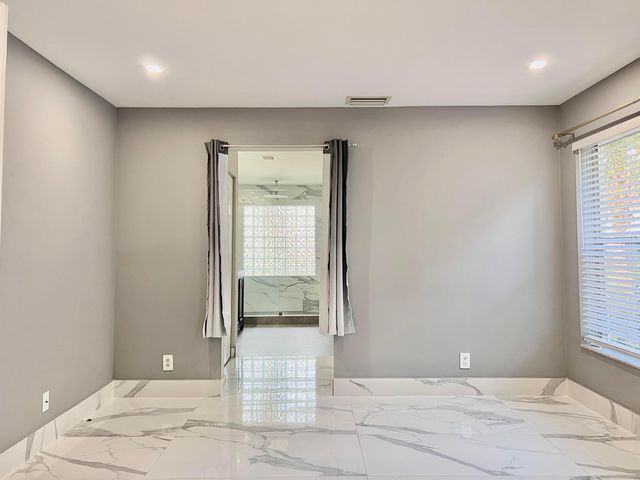 7608 Pinewalk Drive 127, Margate, FL 33063