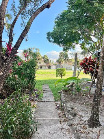 7608 Pinewalk Drive 127, Margate, FL 33063