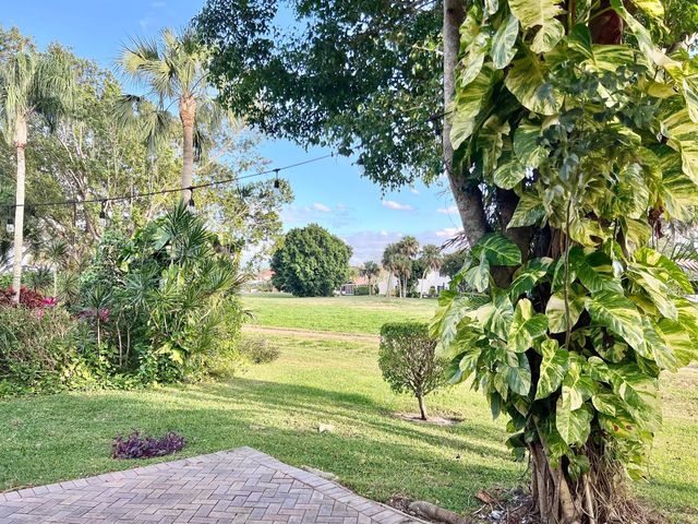 7608 Pinewalk Drive 127, Margate, FL 33063