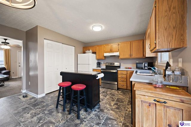 108 Randall Casteel Court, Elizabethtown, KY 42701