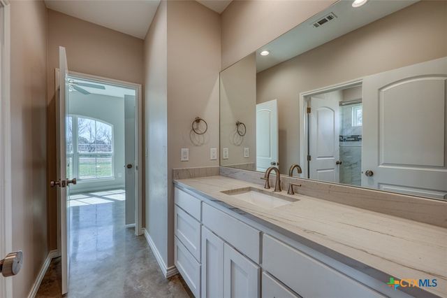 1516 Stonecrest Drive, Marble Falls, TX 78654