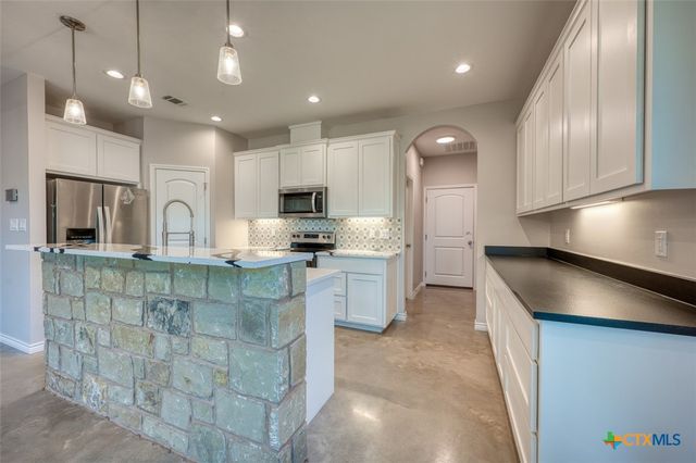 1516 Stonecrest Drive, Marble Falls, TX 78654