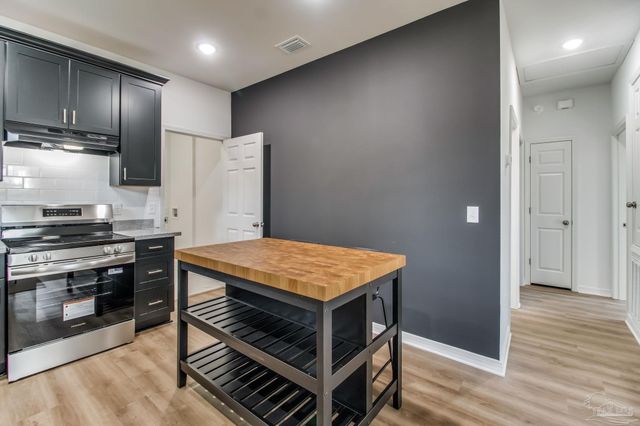 1000 W Yonge St, Pensacola, FL 32501