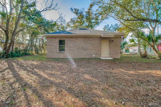 1000 W Yonge St, Pensacola, FL 32501