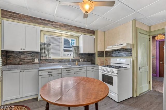 258 Whittier Ave, Dunellen Boro, NJ 08812