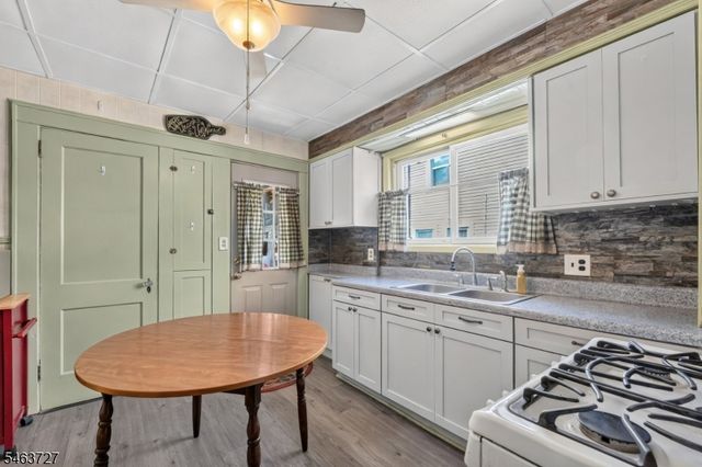 258 Whittier Ave, Dunellen Boro, NJ 08812
