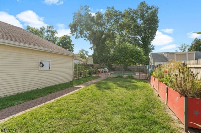 258 Whittier Ave, Dunellen Boro, NJ 08812