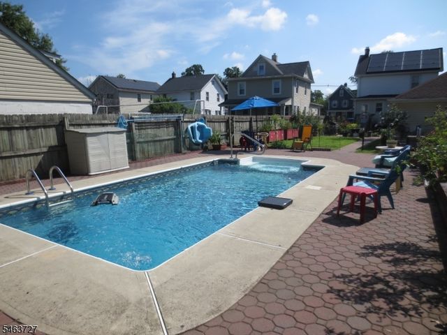 258 Whittier Ave, Dunellen Boro, NJ 08812