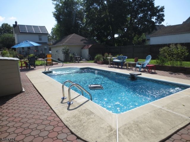 258 Whittier Ave, Dunellen Boro, NJ 08812