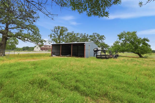 820 Goshen Road, Springtown, TX 76082