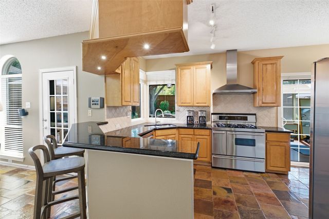 14616 Waterview Circle, Addison, TX 75001