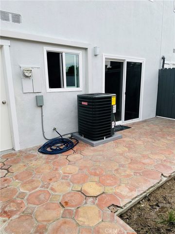 1955 W Greenleaf Avenue E, Anaheim, CA 92801