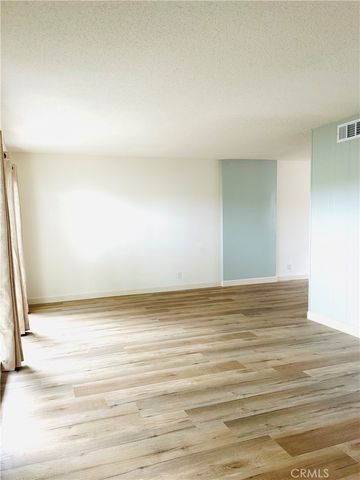 1955 W Greenleaf Avenue E, Anaheim, CA 92801