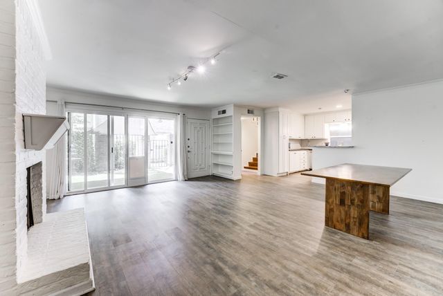 6338 Crab Orchard Road, Houston, TX 77057