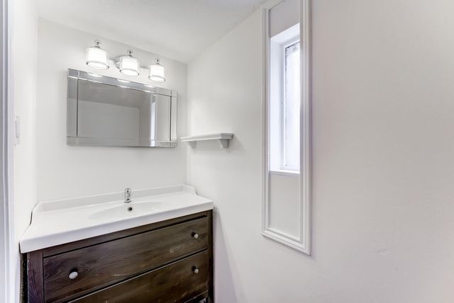 6338 Crab Orchard Road, Houston, TX 77057