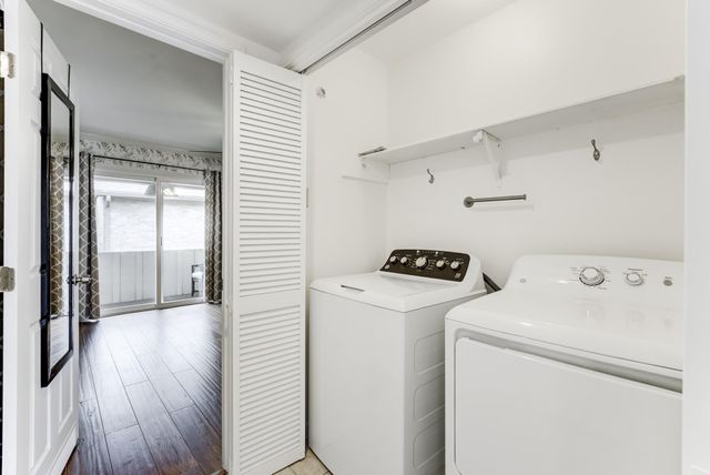 6338 Crab Orchard Road, Houston, TX 77057