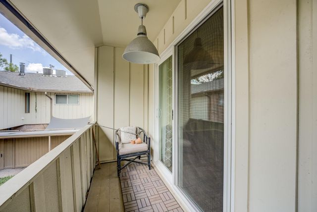 6338 Crab Orchard Road, Houston, TX 77057