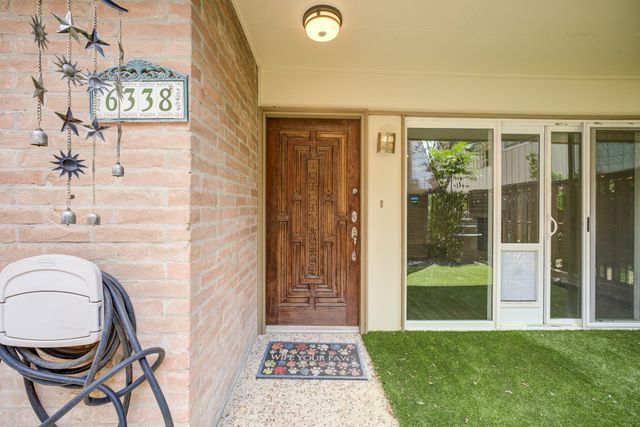 6338 Crab Orchard Road, Houston, TX 77057