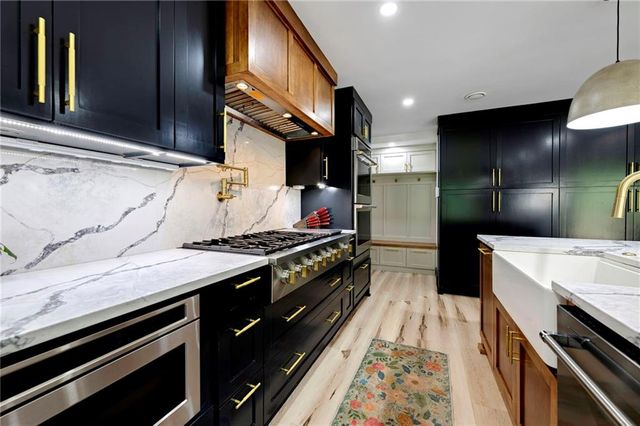 13112 Smart Road, Lee's Summit, MO 64086