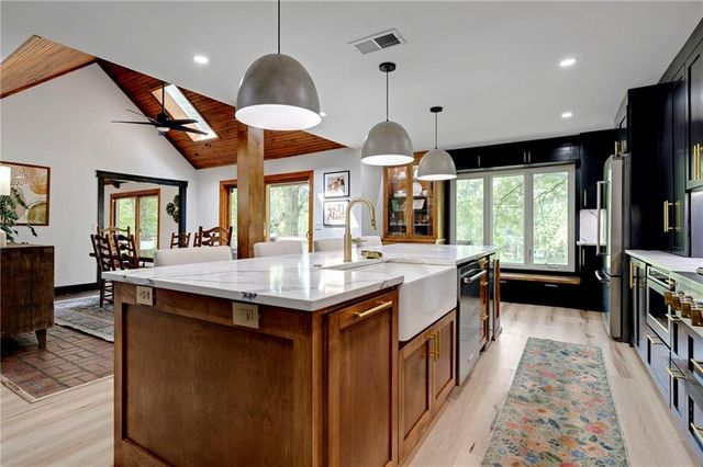 13112 Smart Road, Lee's Summit, MO 64086