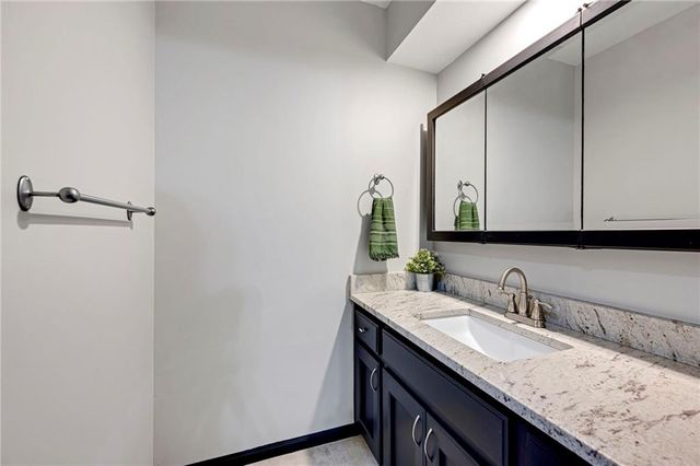 13112 Smart Road, Lee's Summit, MO 64086