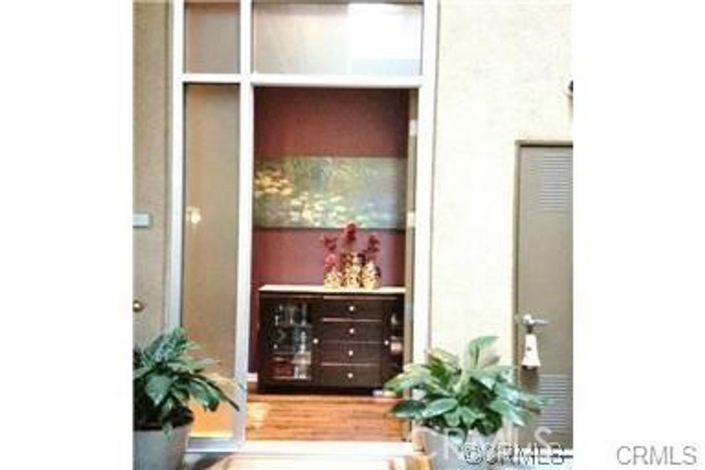 Image 13 of property listing at 133 The Promenade N 105, Long Beach, CA 90802
