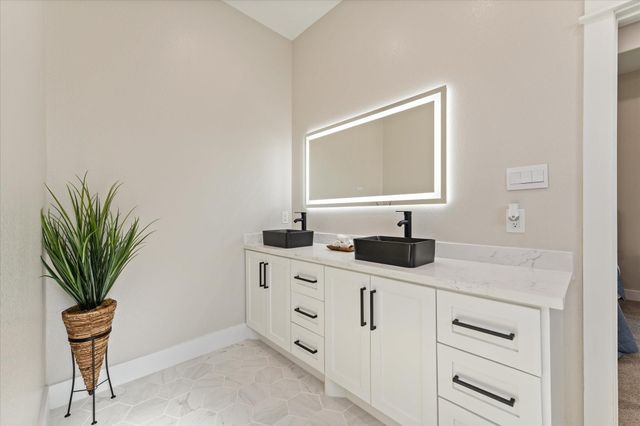 913 Santa Anna Lane, La Porte, TX 77571