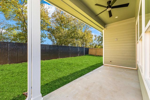 913 Santa Anna Lane, La Porte, TX 77571