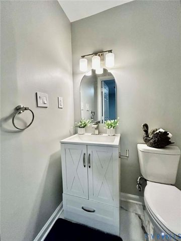 14027 Starpine Ln, Chester, VA 23836