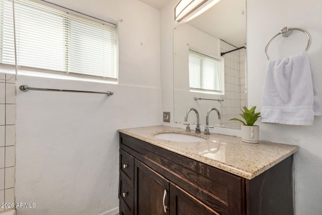 1837 W ROMA Avenue, Phoenix, AZ 85015