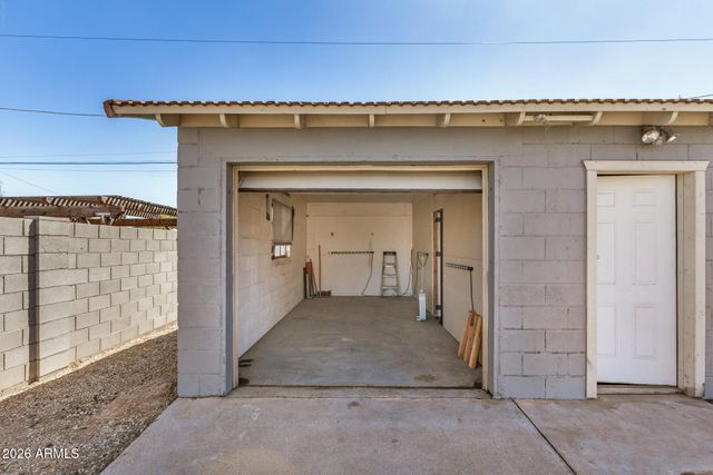 1837 W ROMA Avenue, Phoenix, AZ 85015