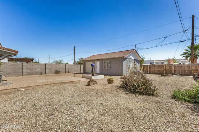 1837 W ROMA Avenue, Phoenix, AZ 85015