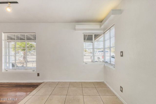 1837 W ROMA Avenue, Phoenix, AZ 85015