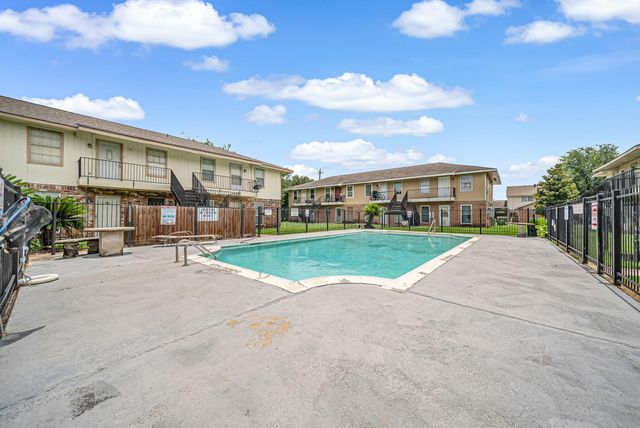 3368 Burke Road 163, Pasadena, TX 77504