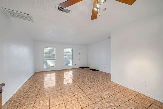 3368 Burke Road 163, Pasadena, TX 77504