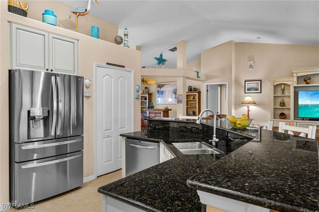 1729 SW 44th TER, Cape Coral, FL 33914