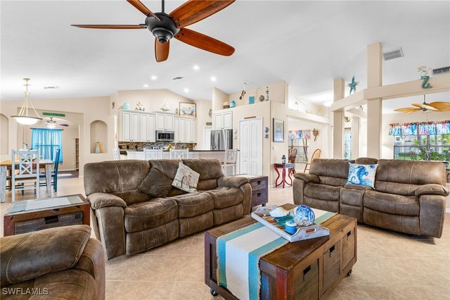 1729 SW 44th TER, Cape Coral, FL 33914