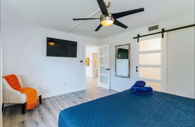 2521 NE 51st Street, Lighthouse Point, FL 33064