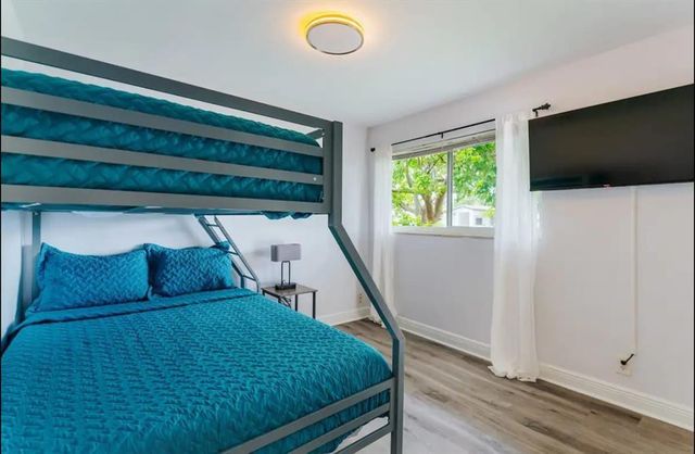 2521 NE 51st Street, Lighthouse Point, FL 33064