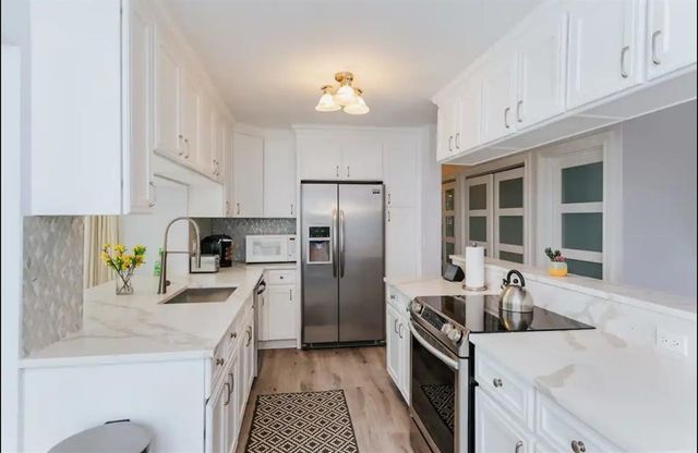 2521 NE 51st Street, Lighthouse Point, FL 33064