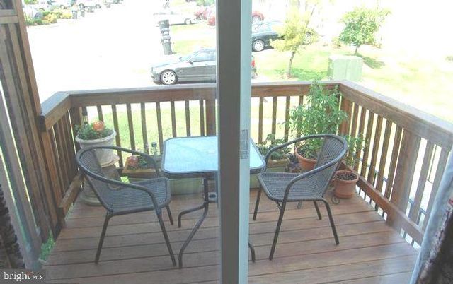 2889 CHINKAPIN OAK LN, Woodbridge, VA 22191