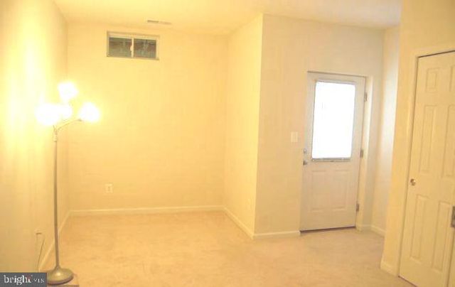 2889 CHINKAPIN OAK LN, Woodbridge, VA 22191
