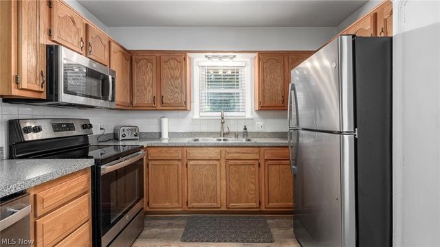 1532 12th Street, Cuyahoga Falls, OH 44223