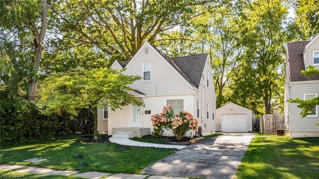 1532 12th Street, Cuyahoga Falls, OH 44223