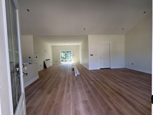4344 Mineola Ave., Little River, SC 29566