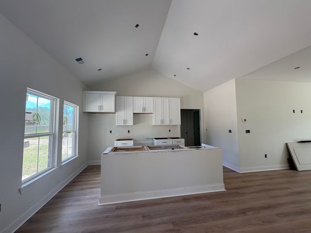 4344 Mineola Ave., Little River, SC 29566